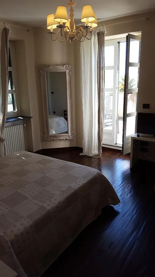 I Lauri Bed & Breakfast Leivi